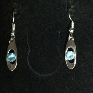 Nice Fashion Earrings Silver and Blue Stone